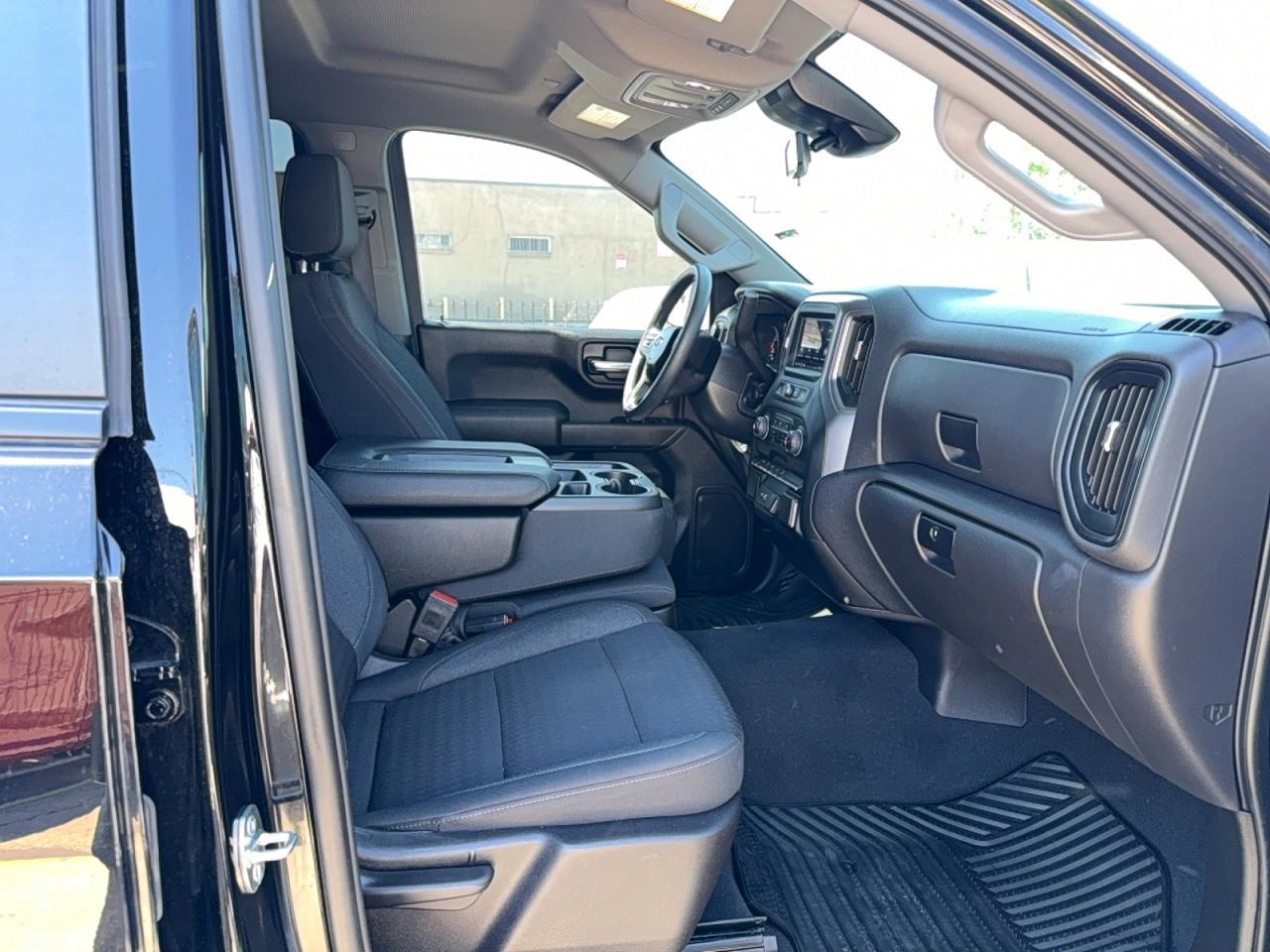 2024 Chevrolet Silverado K1500 Custom - Image 5