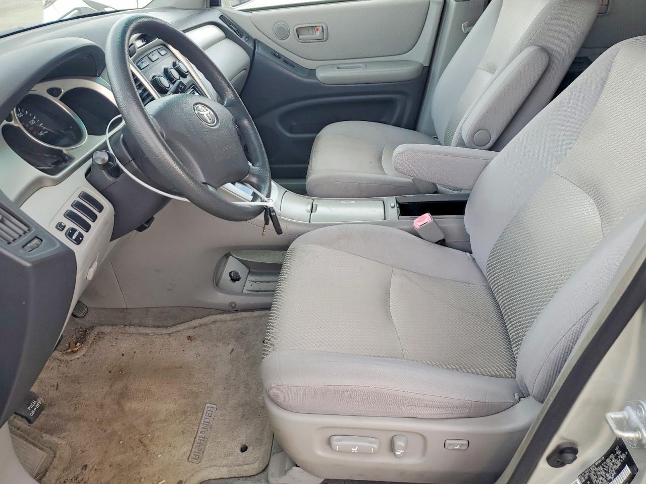 2005 Toyota Highlander Base - Фото 7