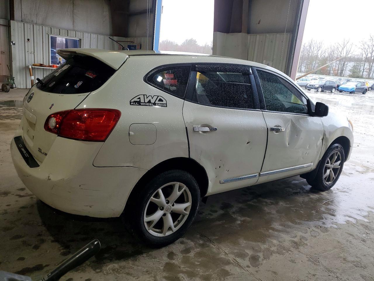 2011 Nissan Rogue S - Фото 3