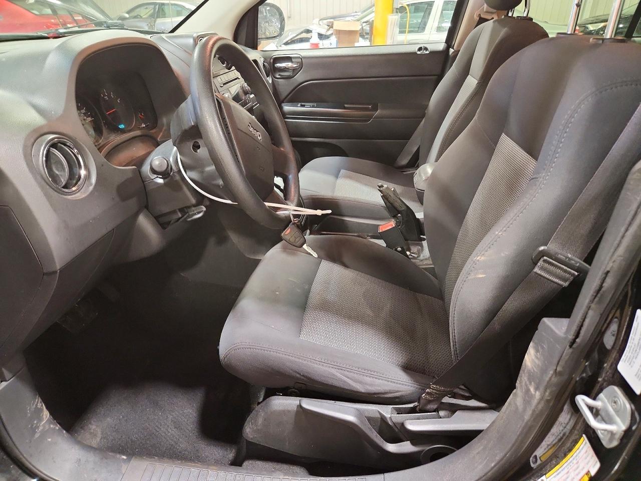 2010 Jeep Compass Sport - Фото 7