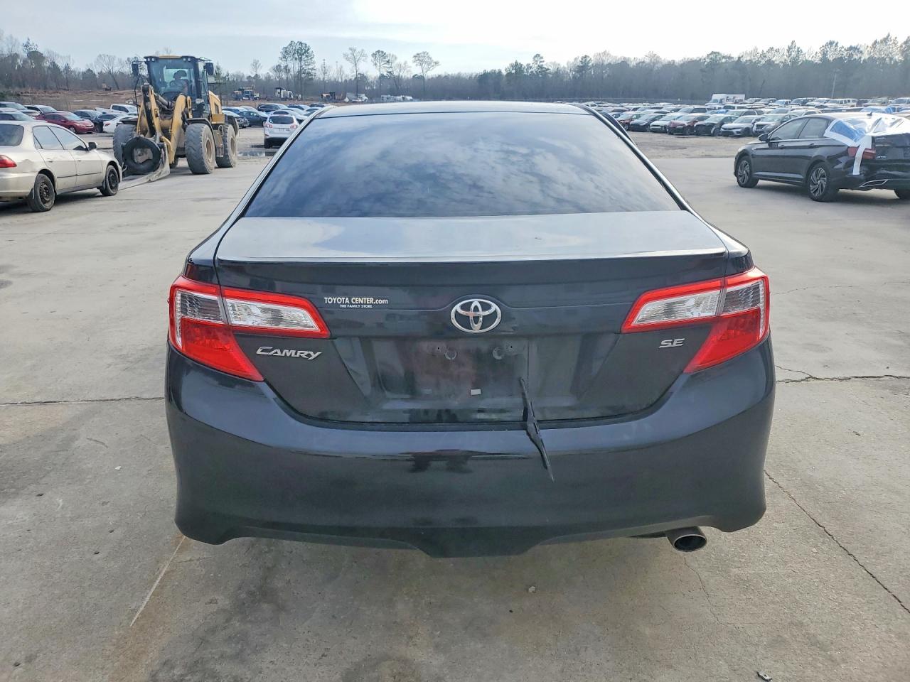 2013 Toyota Camry - Фото 6