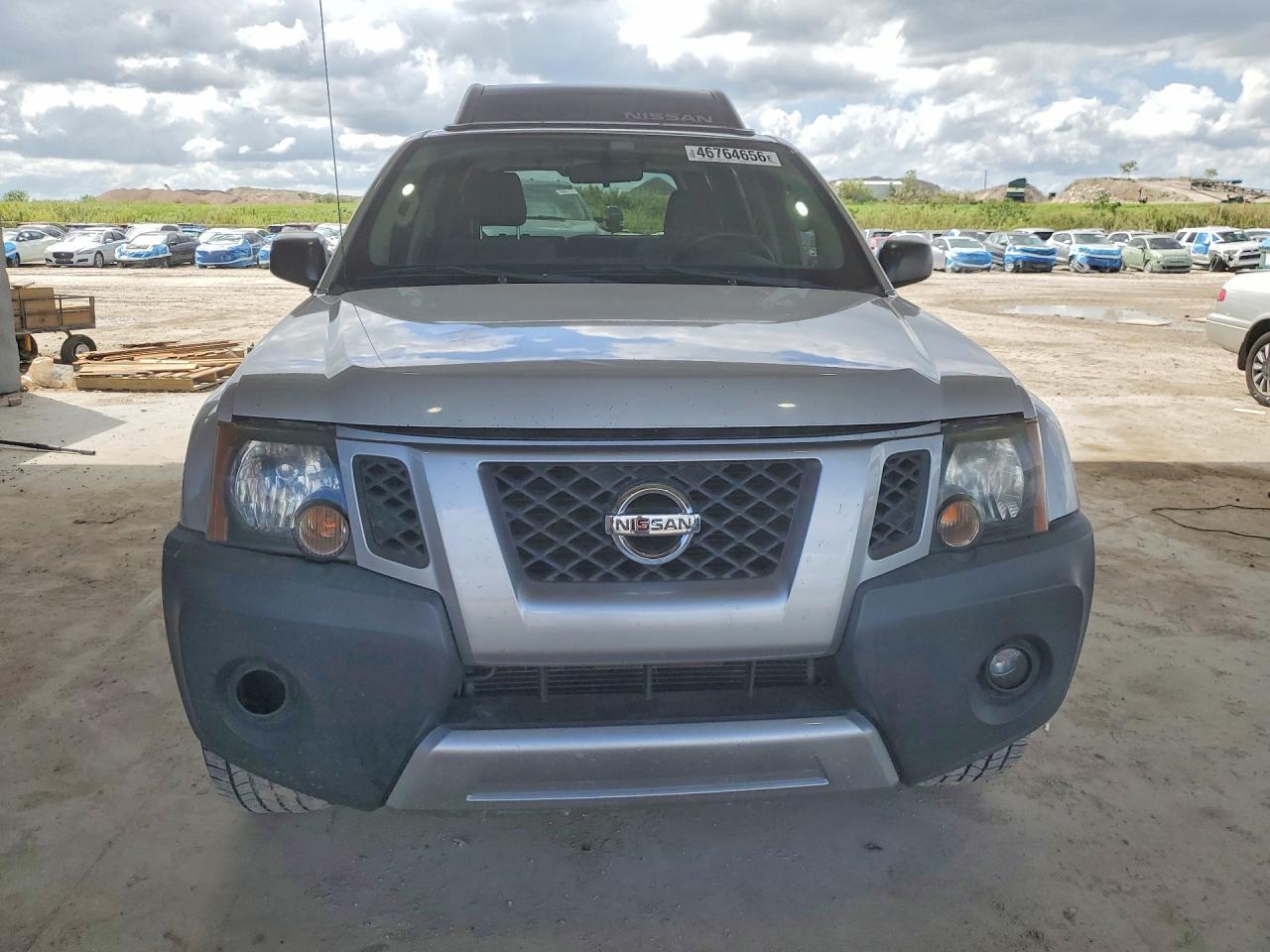 2014 Nissan Xterra S - Image 5