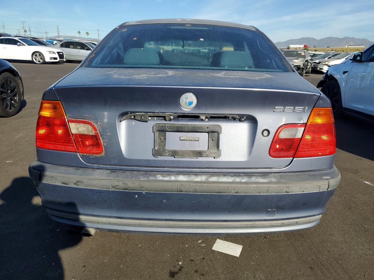 2001 BMW 325 I - Фото 6