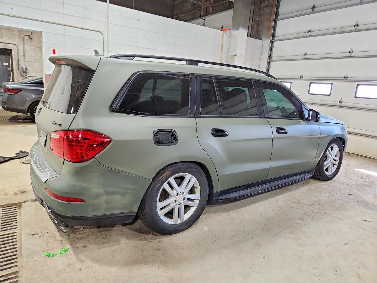 2013 Mercedes-Benz Gl 450 4Matic - Image 3