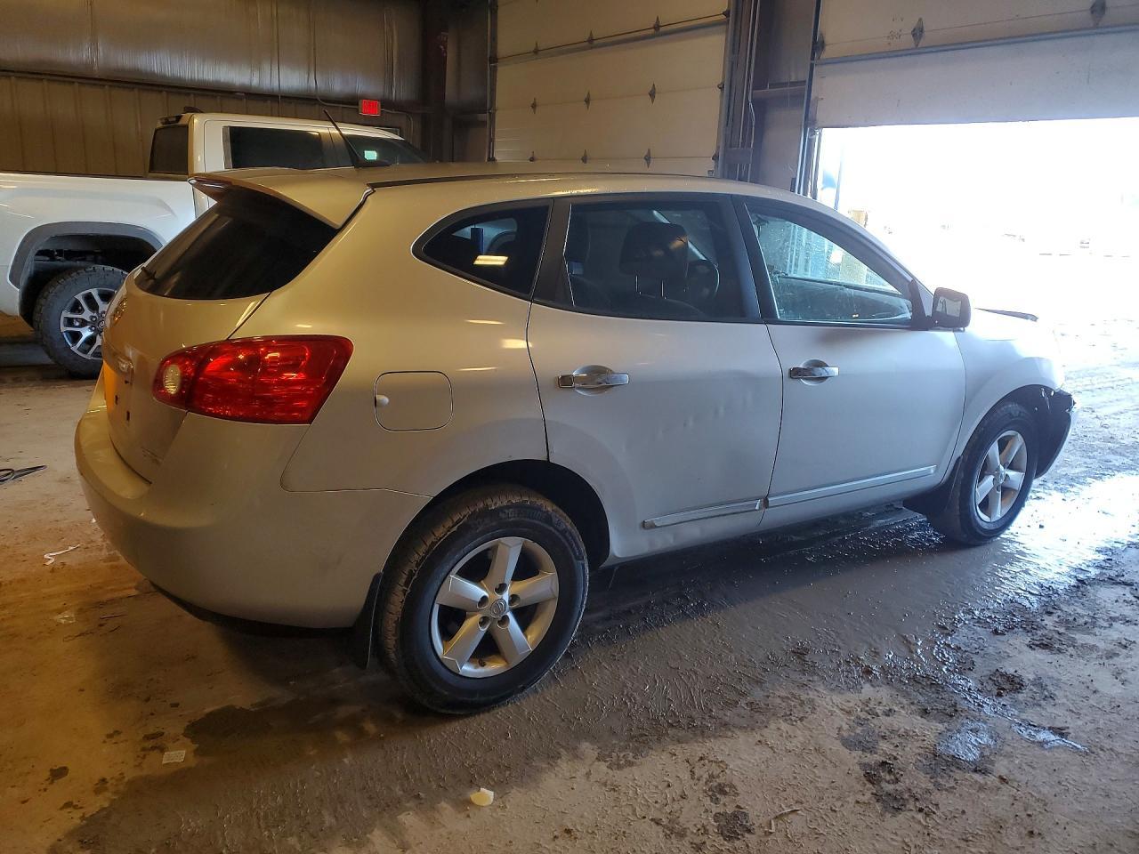 2012 Nissan Rogue S - Фото 3