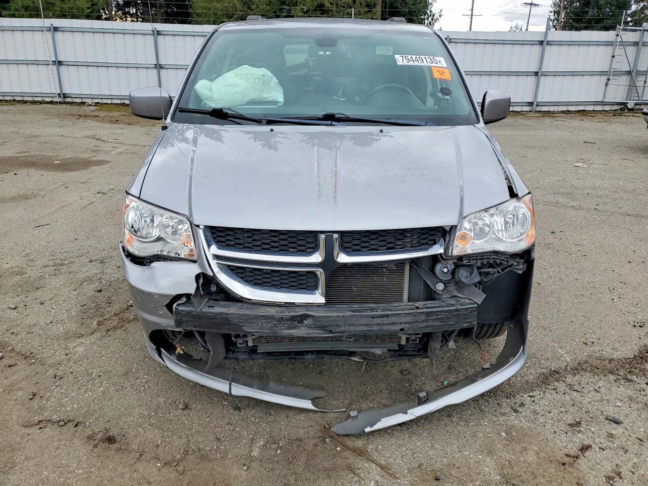 2019 Dodge Grand Caravan Sxt - Image 5