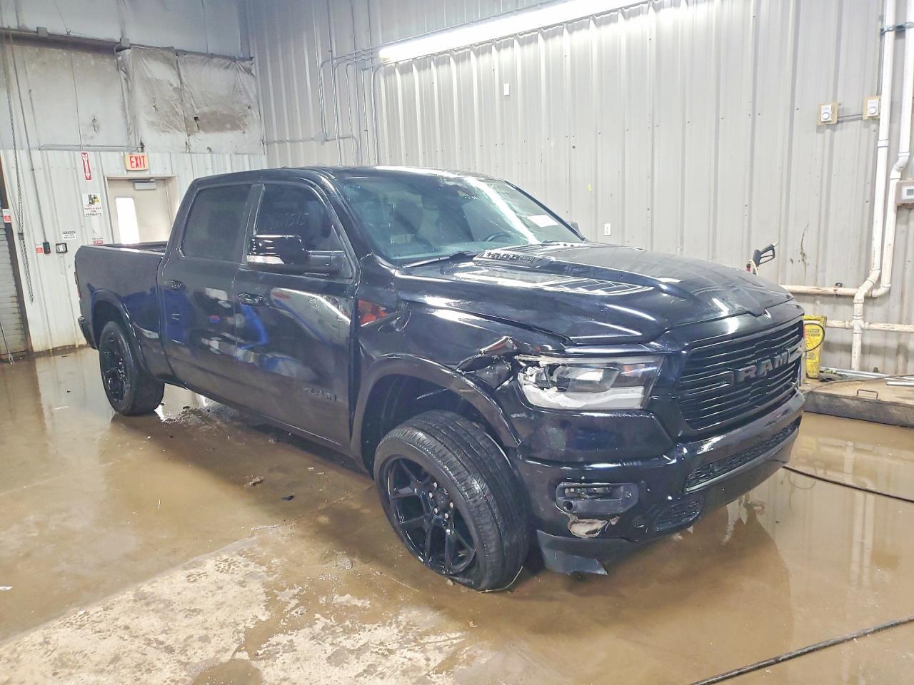 2020 Ram 1500 Laramie - Фото 4