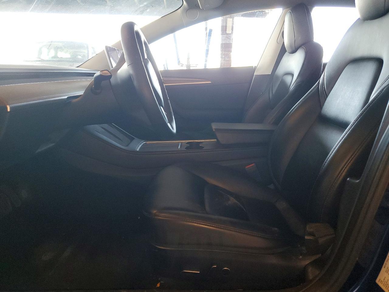 2022 Tesla Model 3 - Фото 7