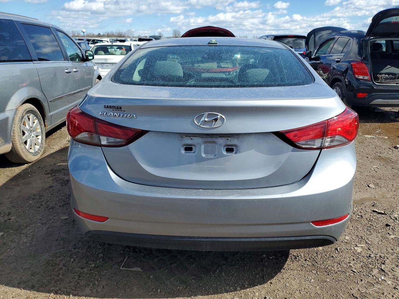 2016 Hyundai Elantra Se - Фото 6