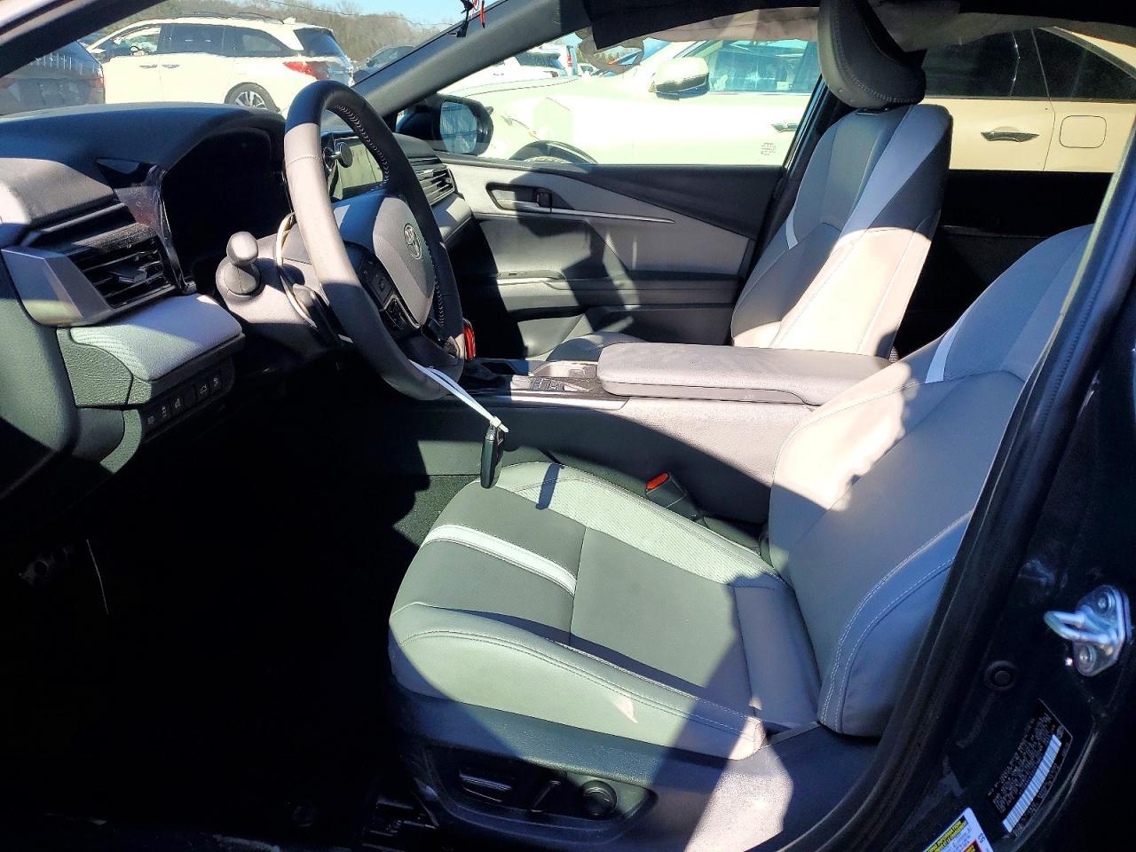 2025 Toyota Camry Se - Фото 7