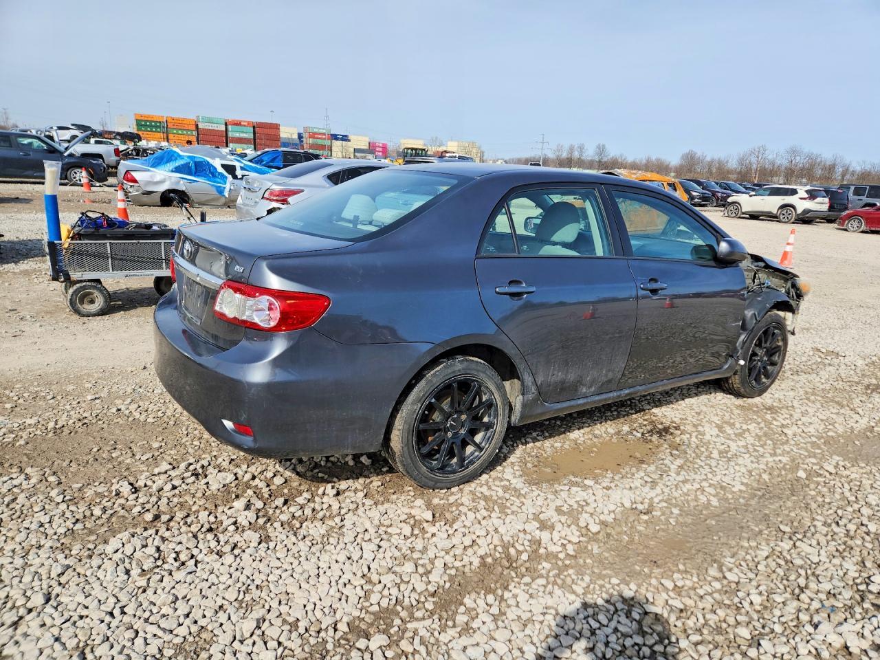 2011 Toyota Corolla Le - Image 3