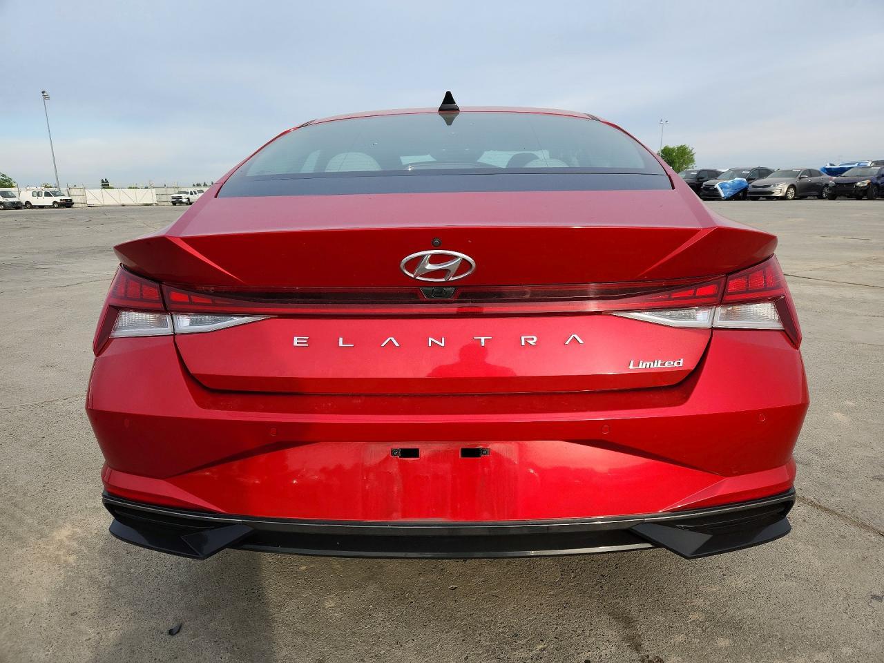 2021 Hyundai Elantra Limited - Фото 6