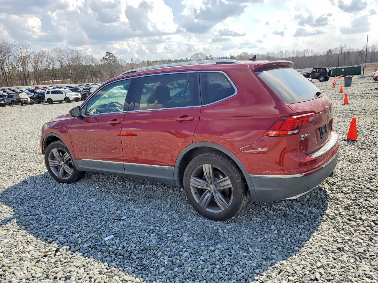 2019 Volkswagen Tiguan Sel Premium - Фото 2