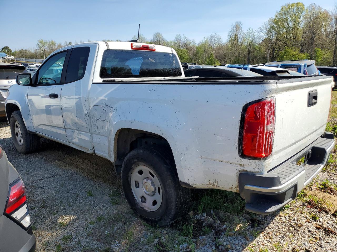 2015 Chevrolet Colorado - Image 2