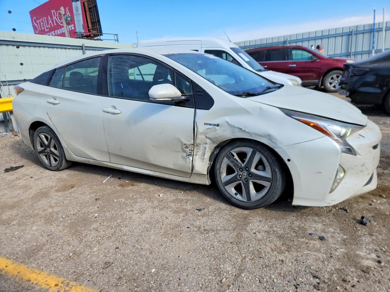 2016 Toyota Prius Four Touring - Фото 4