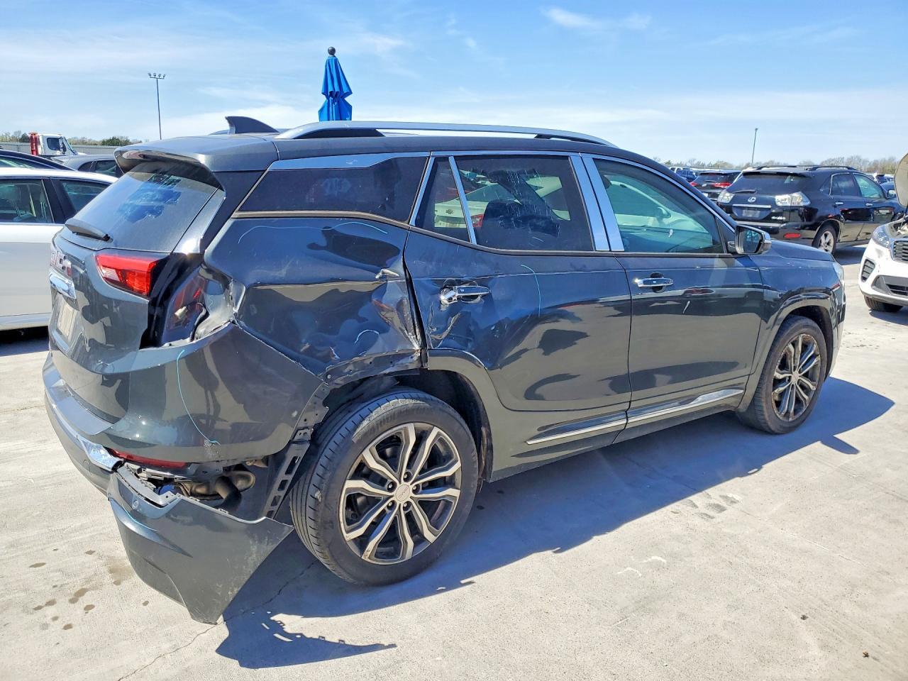 2018 GMC Terrain Denali - Image 3