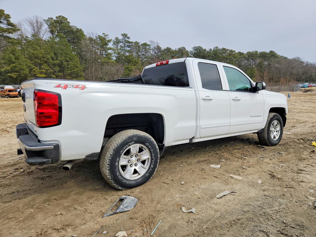 2018 Chevrolet Silverado K1500 Lt - Image 3