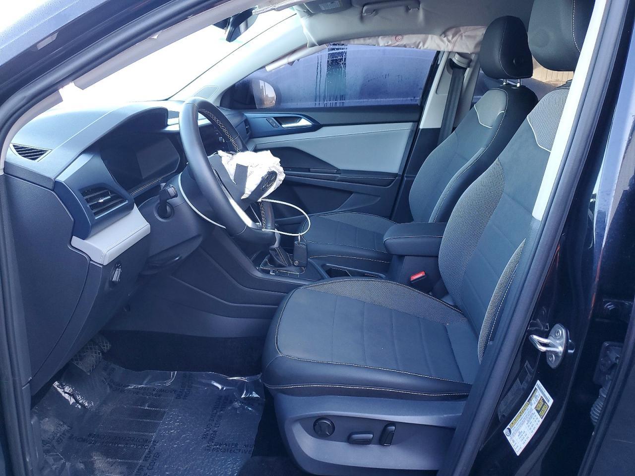 2024 Volkswagen Taos Se - Image 7
