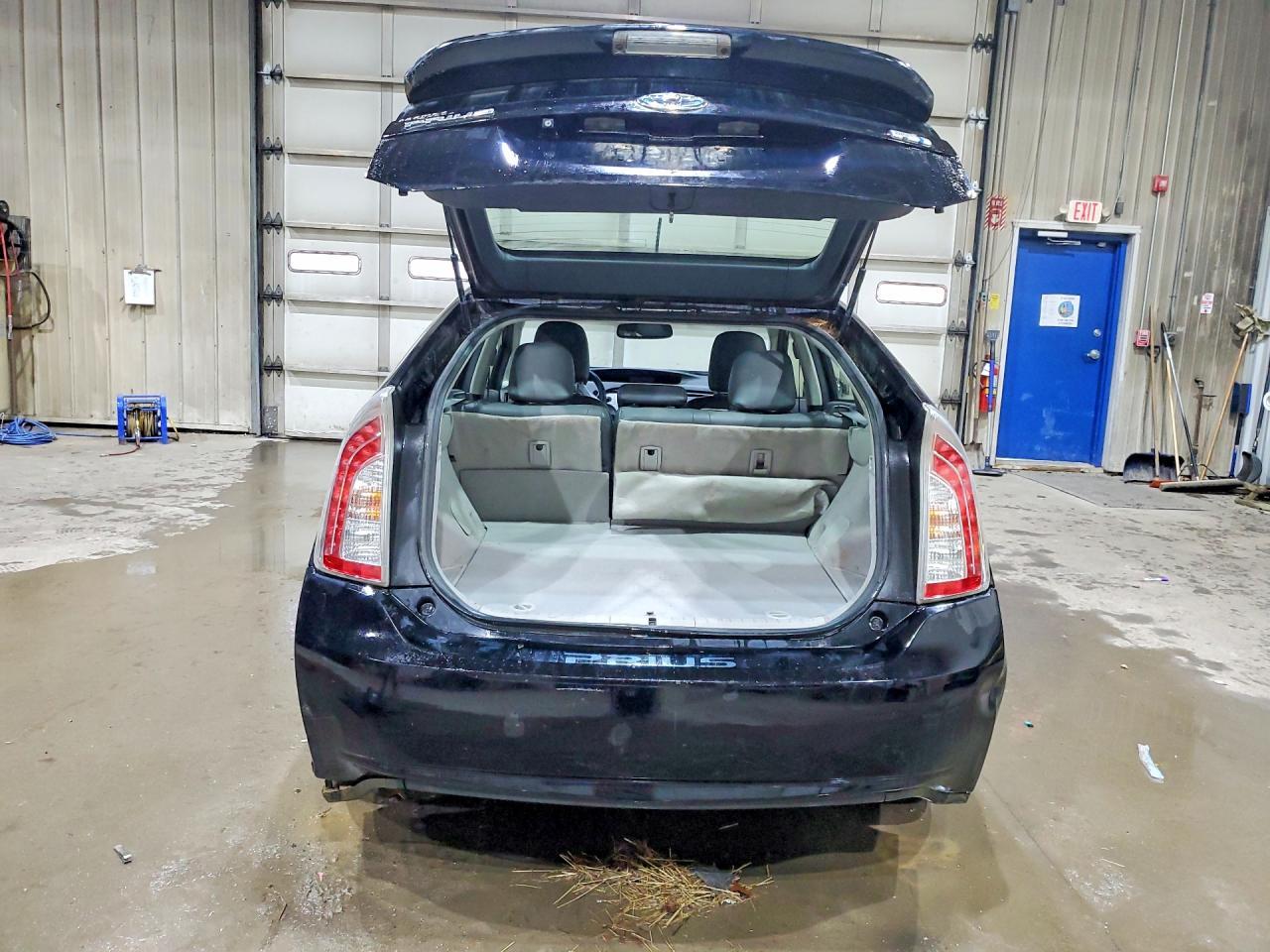 2014 Toyota Prius Four - Фото 6