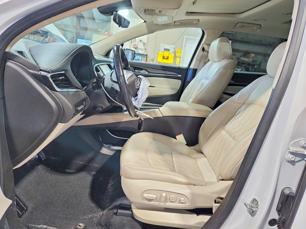 2022 Buick Enclave Avenir - Image 7