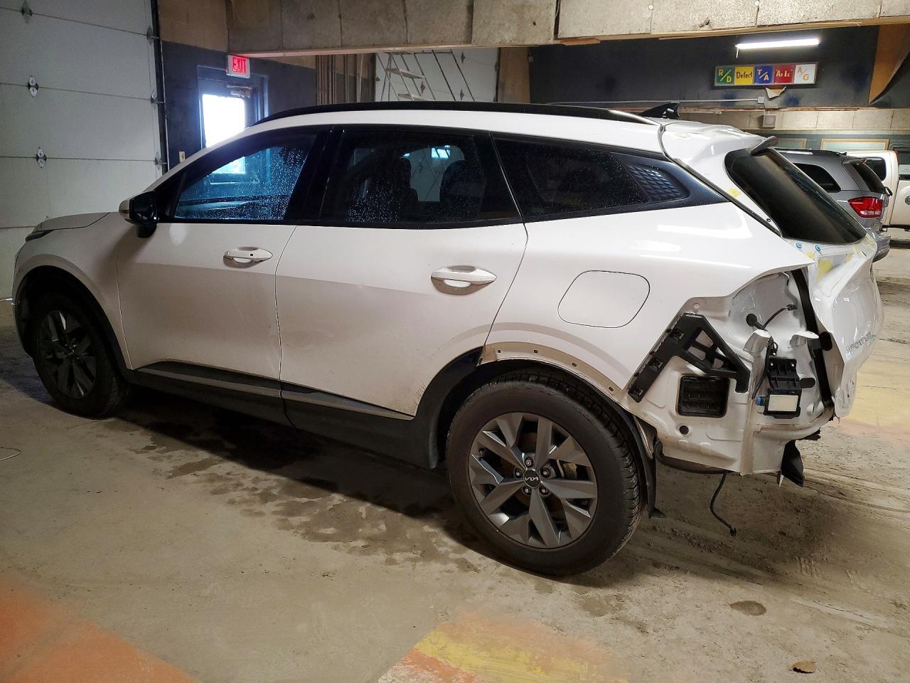 2023 Kia Sportage Sx - Фото 2