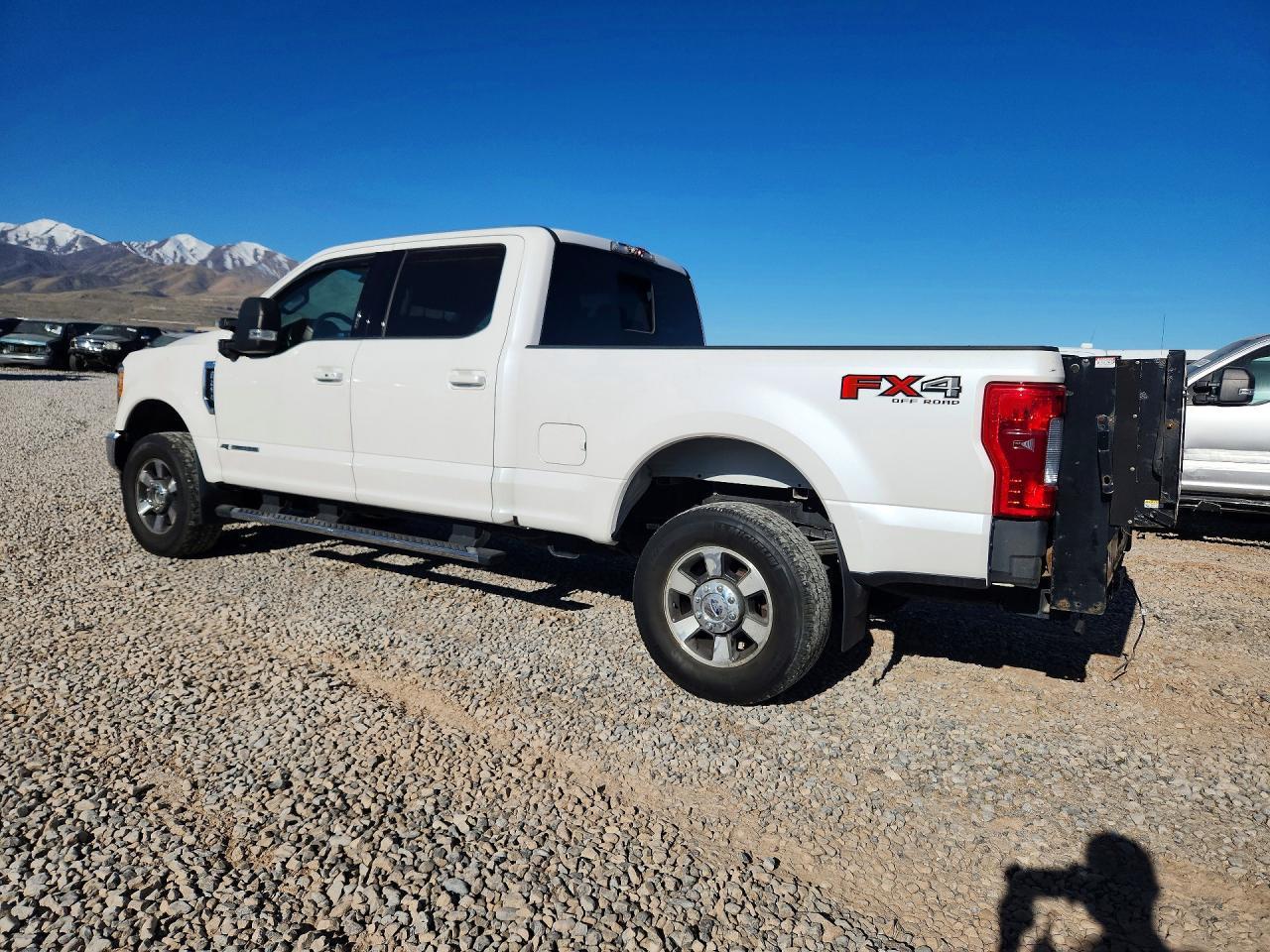 2017 Ford F250 Super Duty - Фото 2