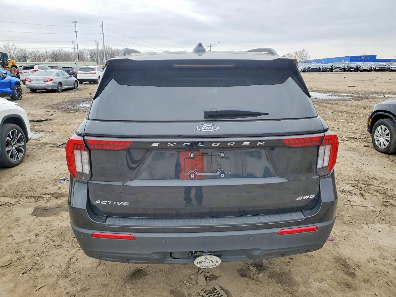2026 Ford Explorer Active - Фото 6