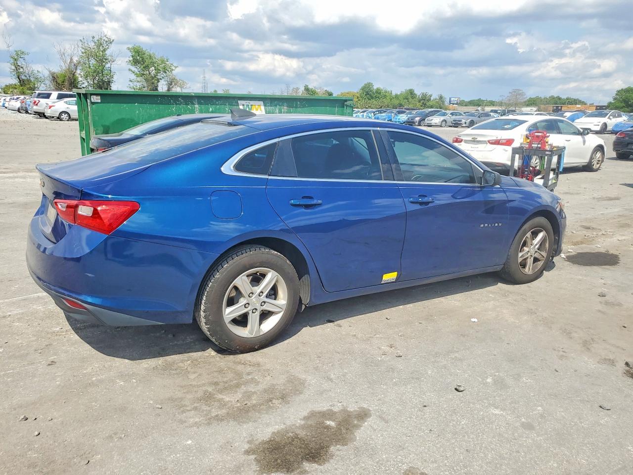 2019 Chevrolet Malibu Ls - Image 3