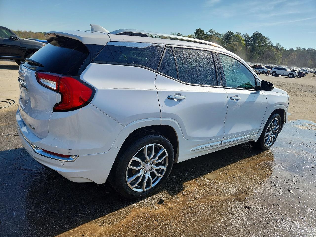 2023 GMC Terrain Denali - Фото 3
