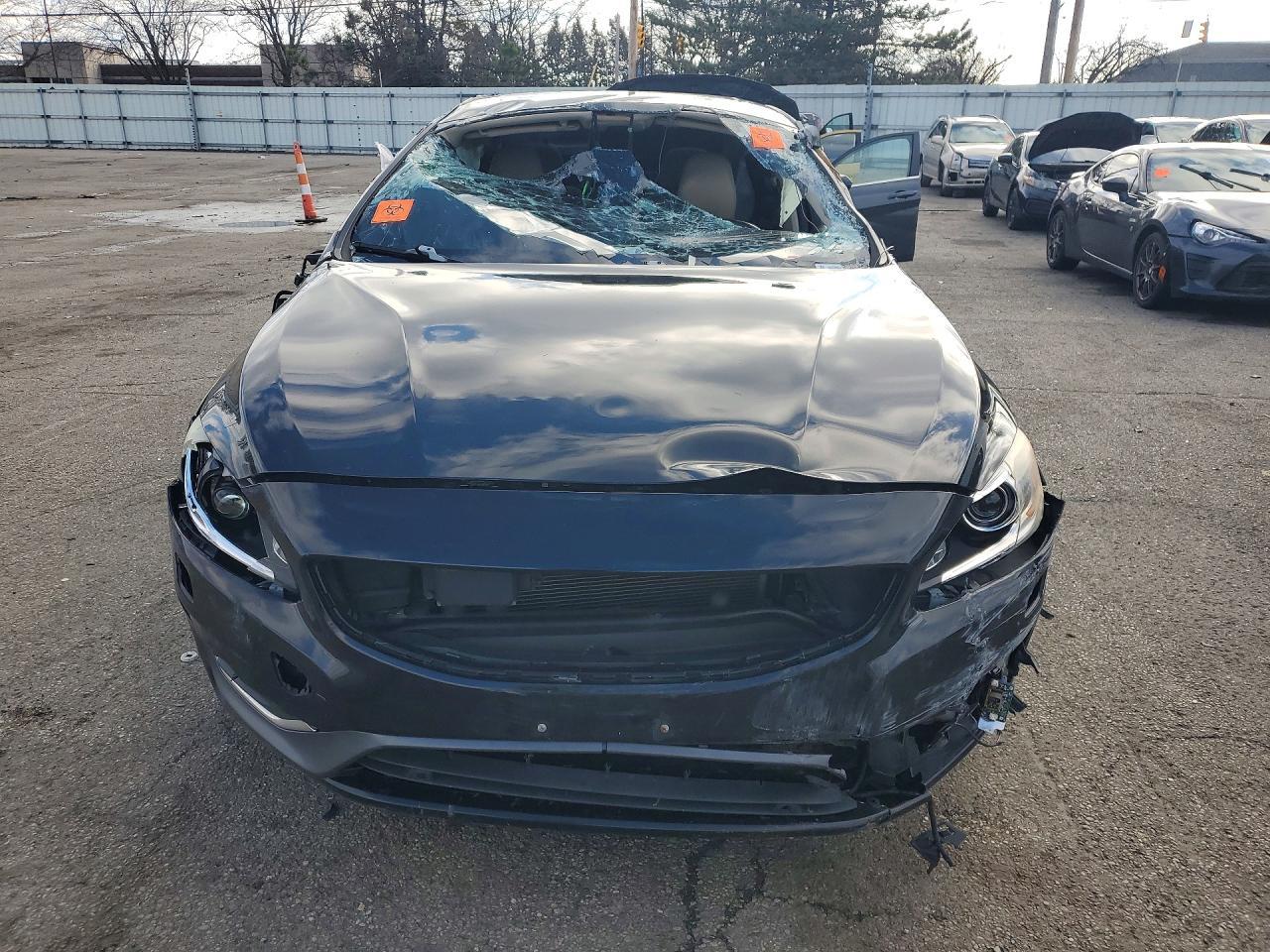 2017 Volvo S60 Platinum - Фото 5