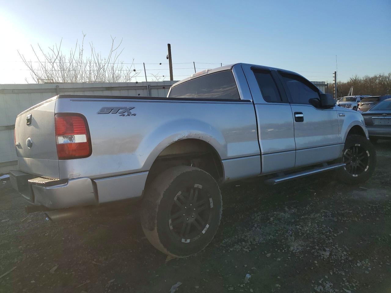2008 Ford F150 - Фото 3