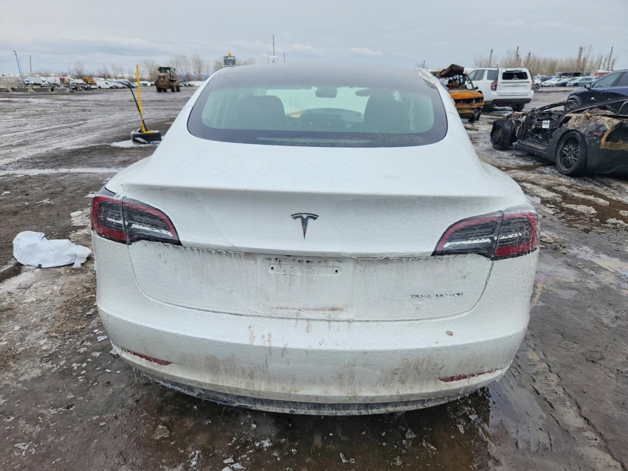 2022 Tesla Model 3 - Фото 6