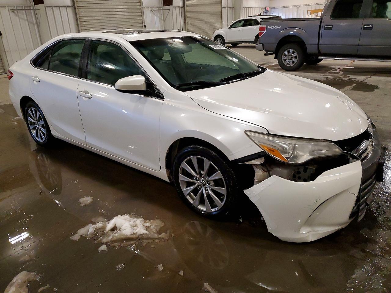 2015 Toyota Camry Xle - Фото 4