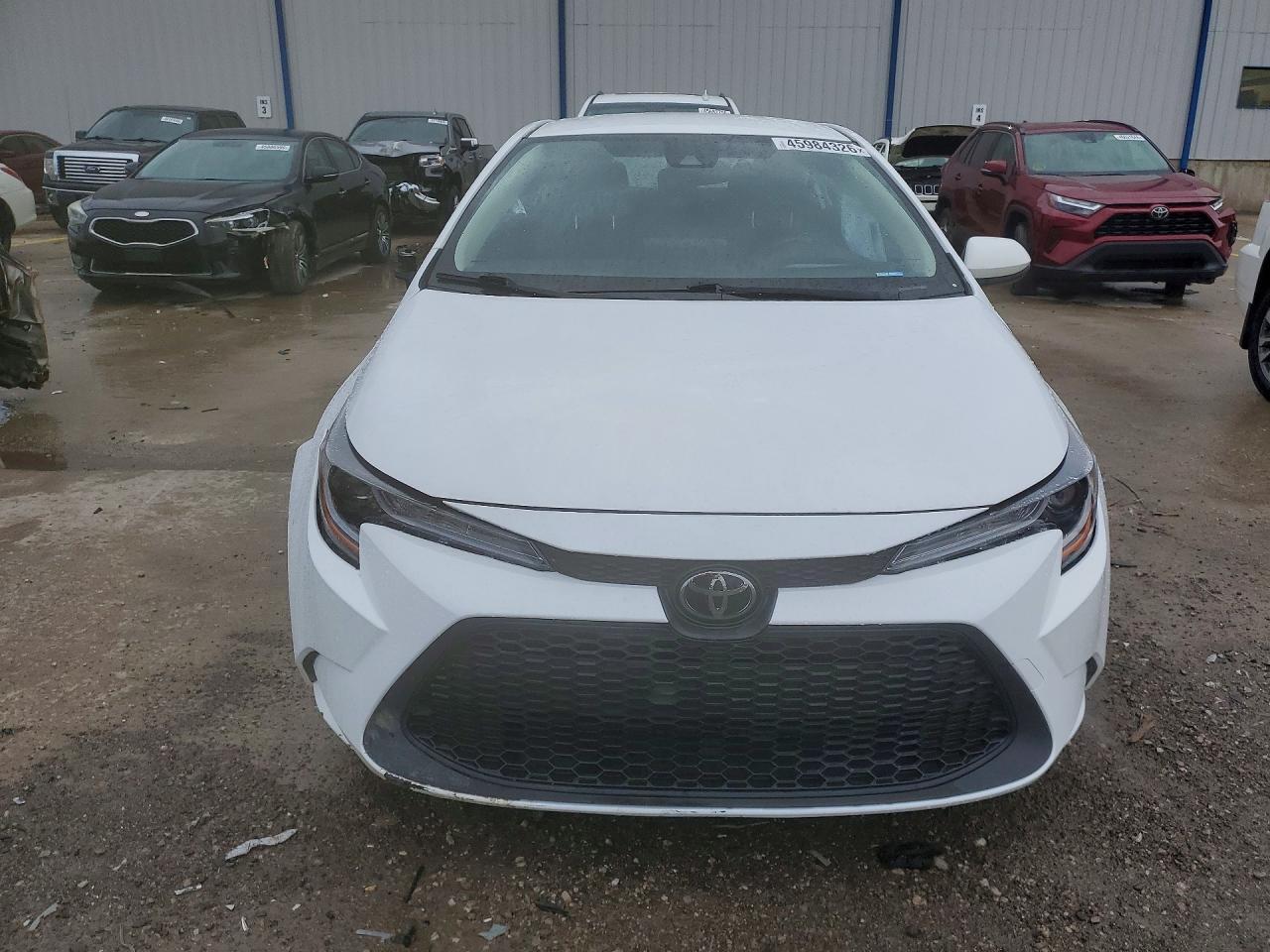 2022 Toyota Corolla Le - Image 5