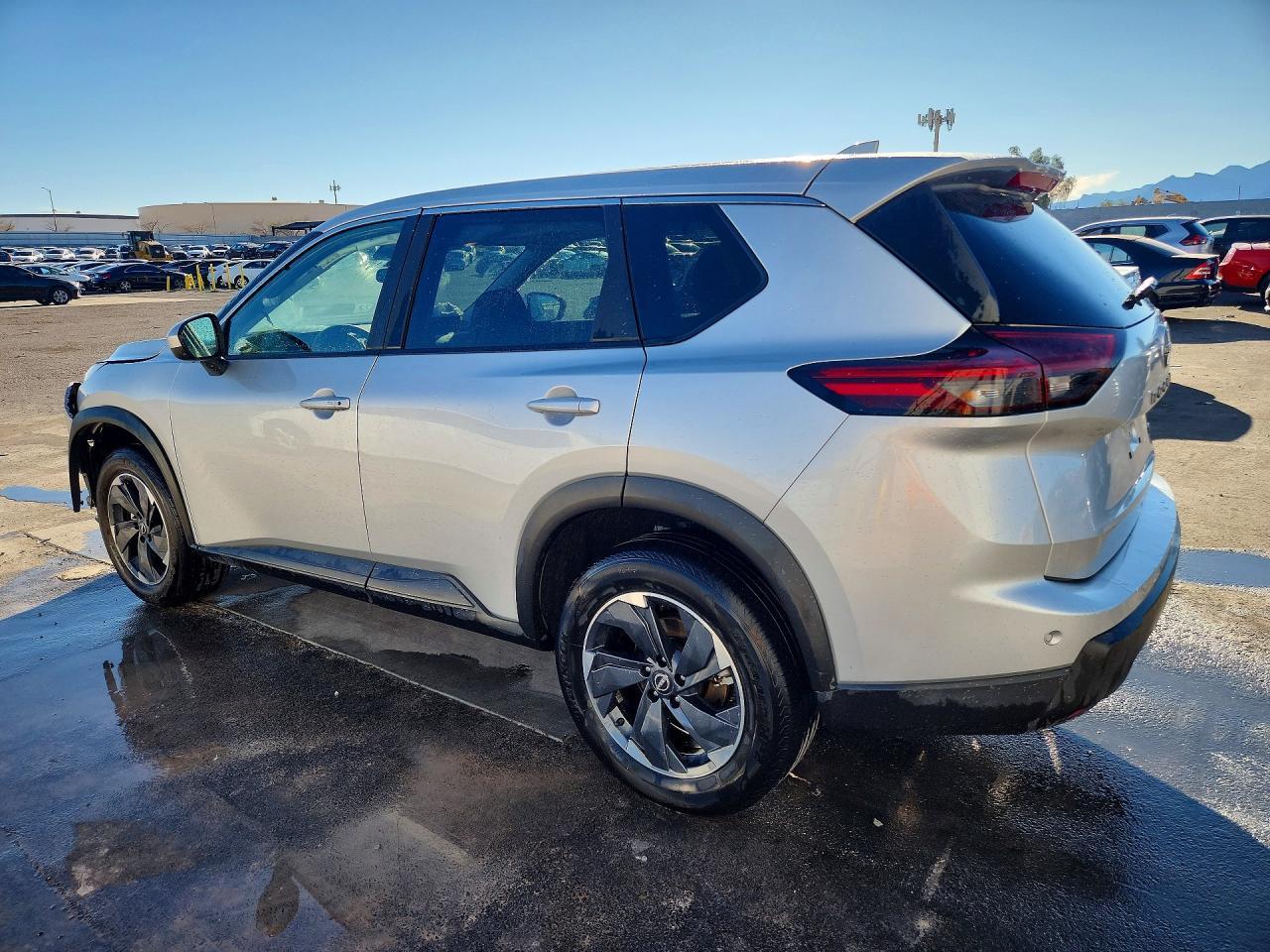 2025 Nissan Rogue Sv - Фото 2