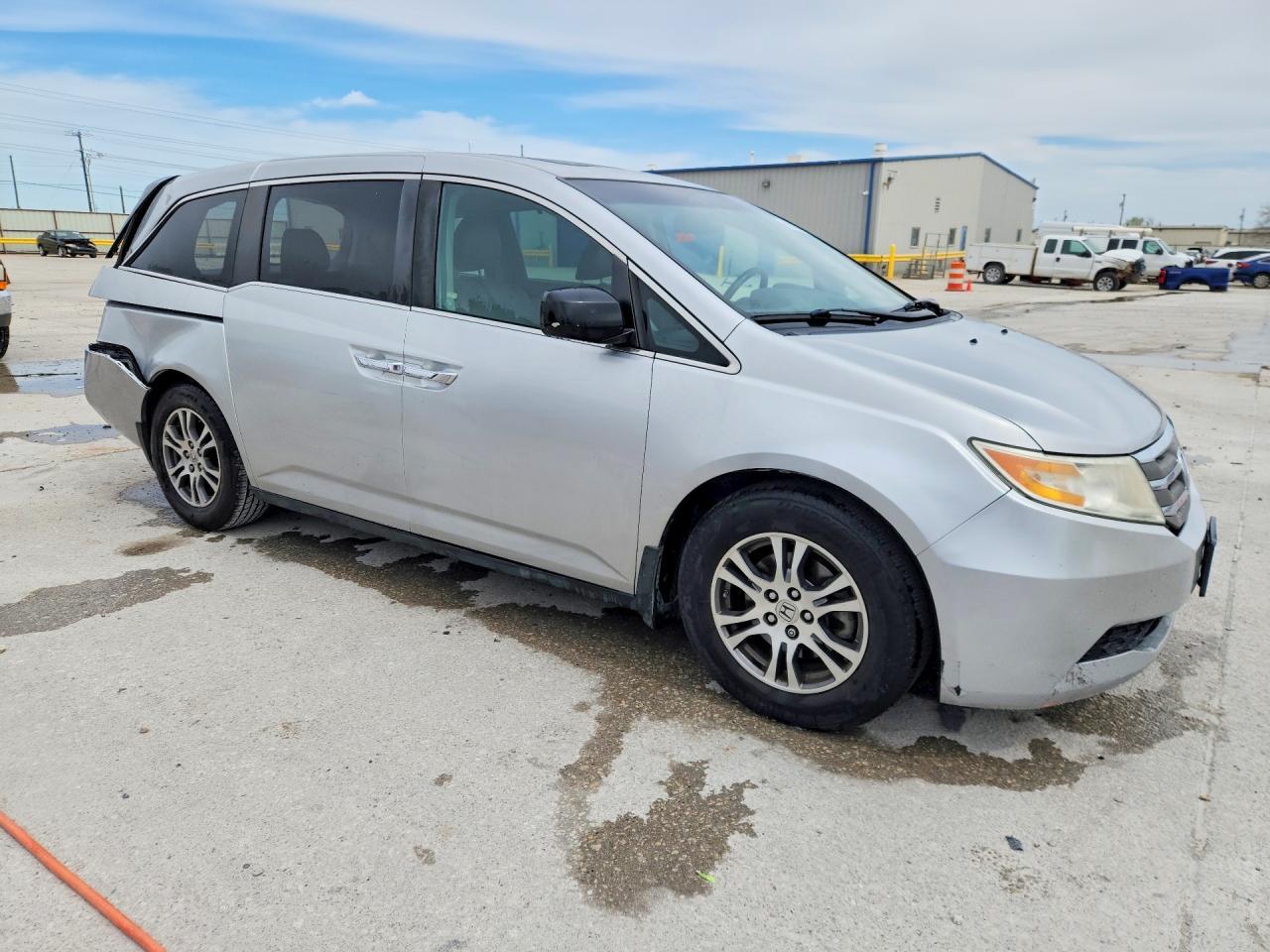 2012 Honda Odyssey Exl - Image 4