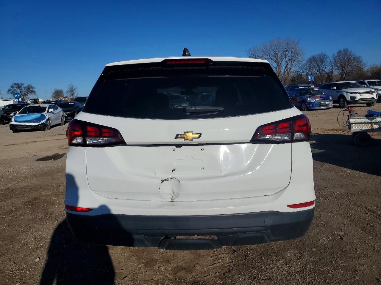 2022 Chevrolet Equinox Ls - Image 6