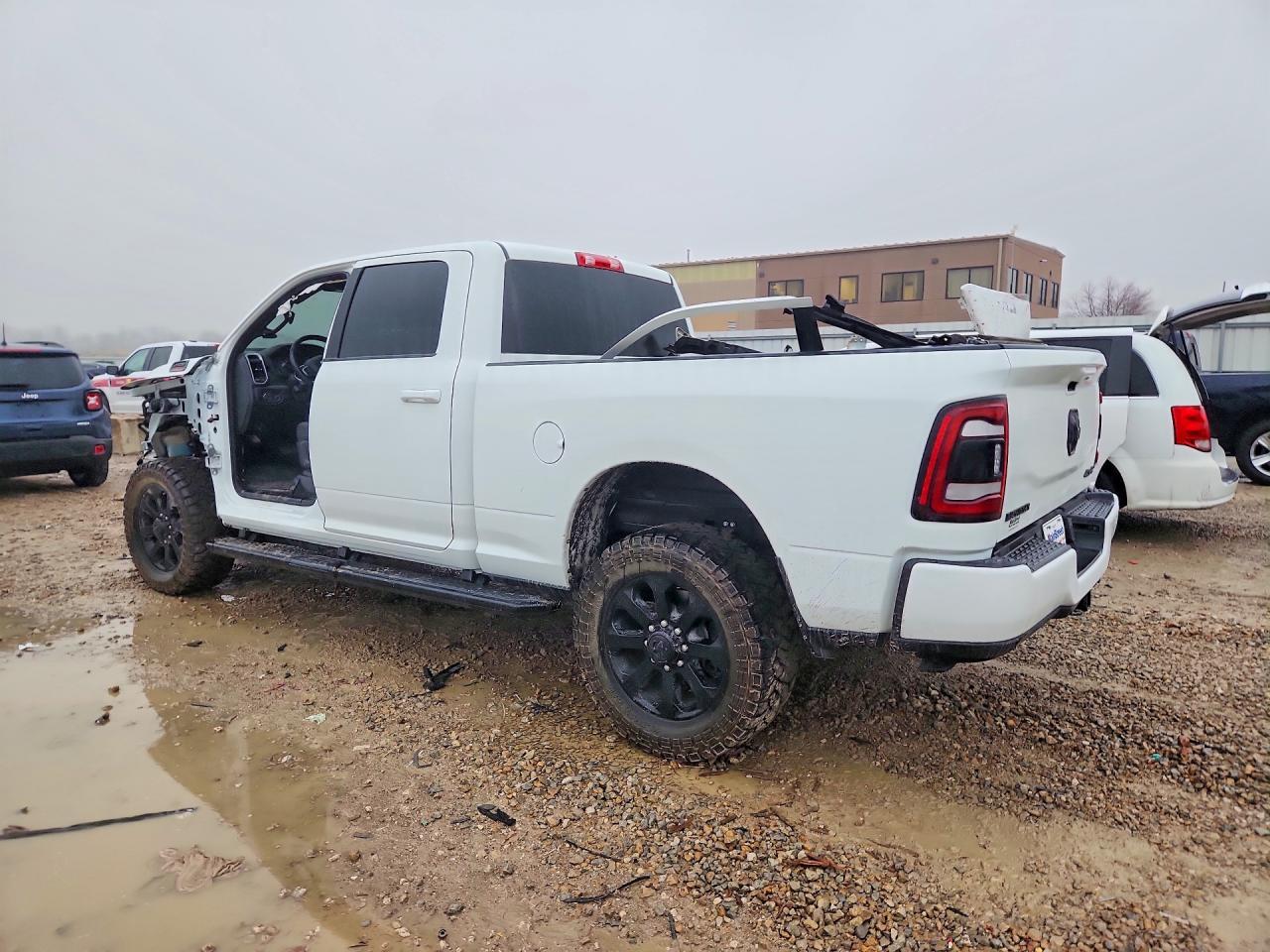 2024 Ram 2500 Big Horn - Image 2