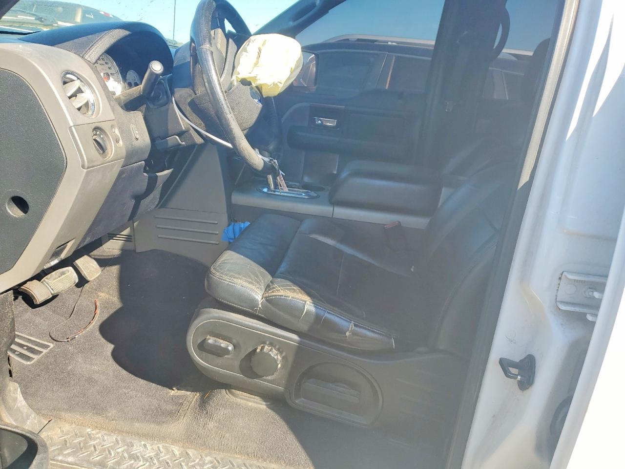 2005 Ford F150 Supercrew - Image 7