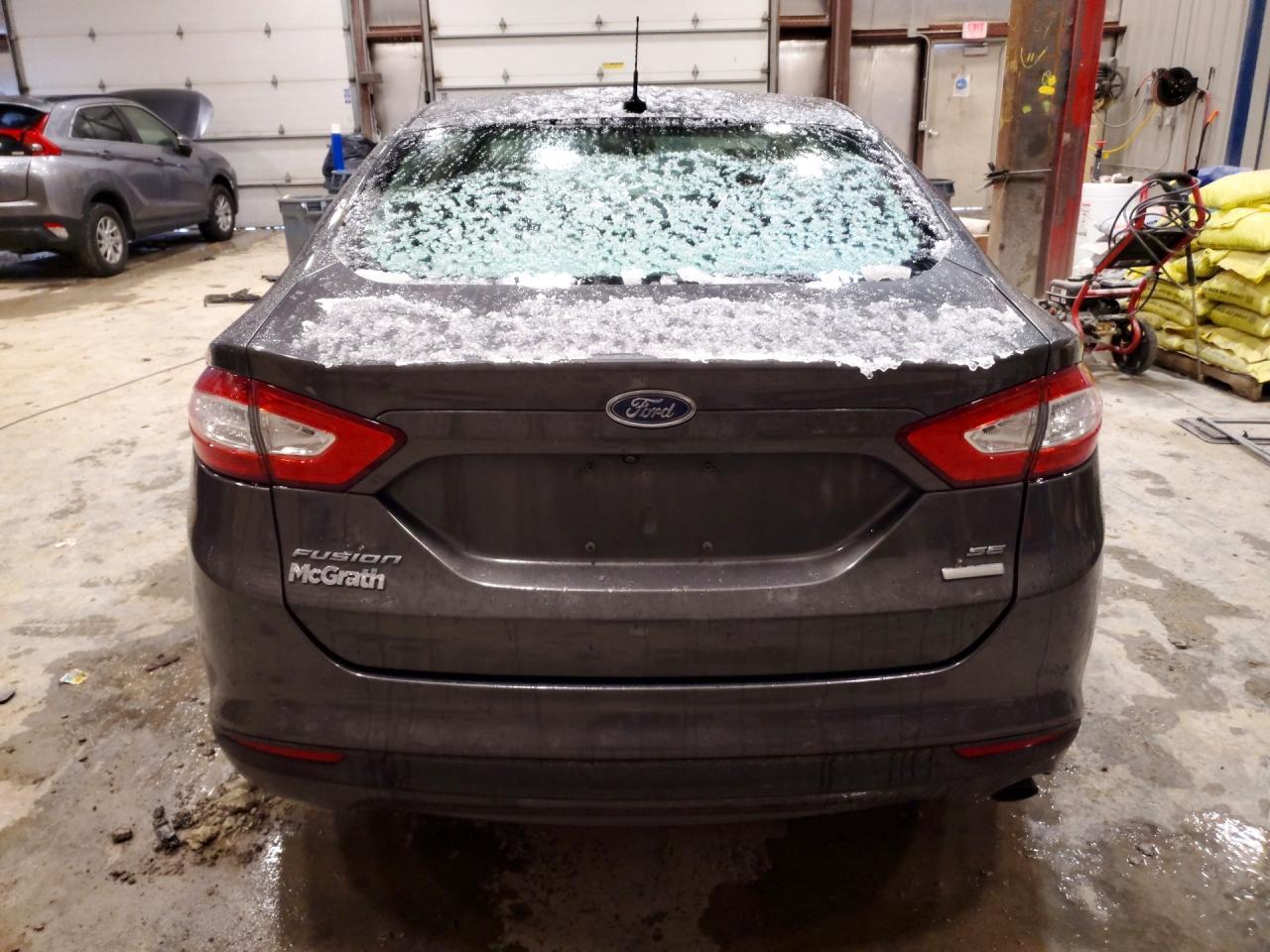 2016 Ford Fusion Se - Фото 6