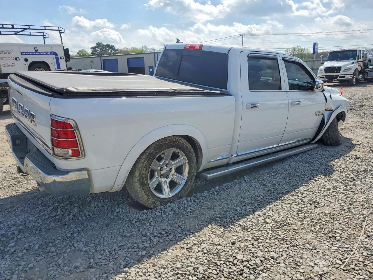 2016 Ram 1500 Longhorn - Image 3