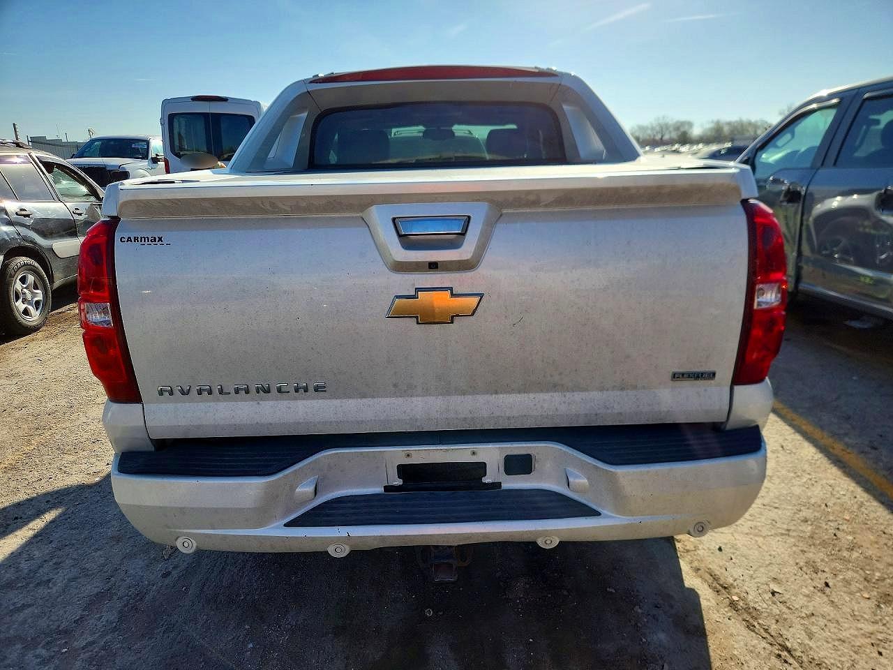 2011 Chevrolet Avalanche Ltz - Image 6