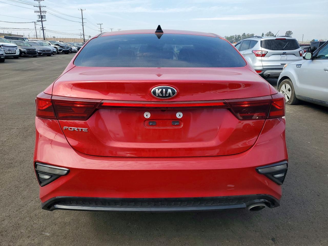 2021 Kia Forte Lxs - Фото 6
