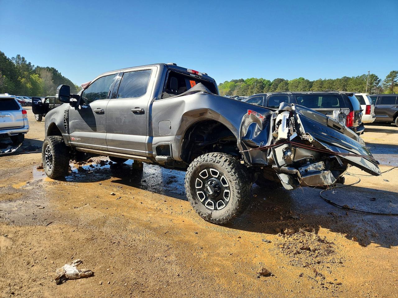 2026 Ford F250 Super Duty - Фото 2