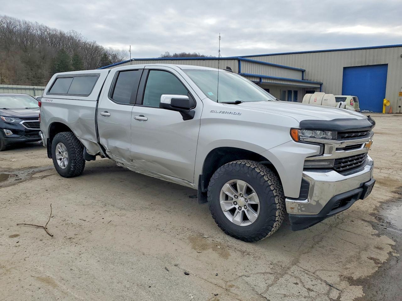 2019 Chevrolet Silverado K1500 Lt - Image 4