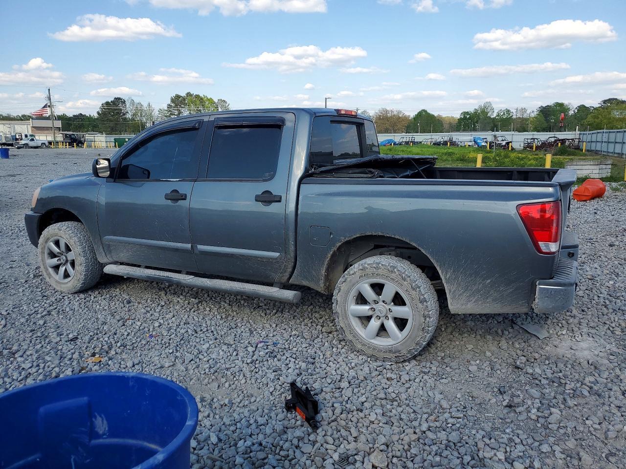 2015 Nissan Titan Sv - Фото 2
