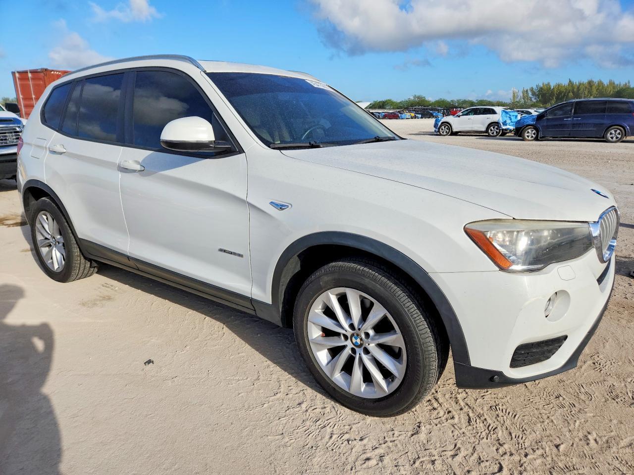 2017 BMW X3 Sdrive28I - Фото 4
