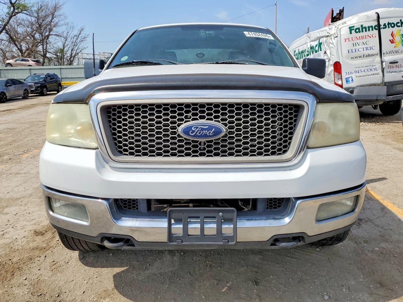 2005 Ford F150 Supercrew - Image 5