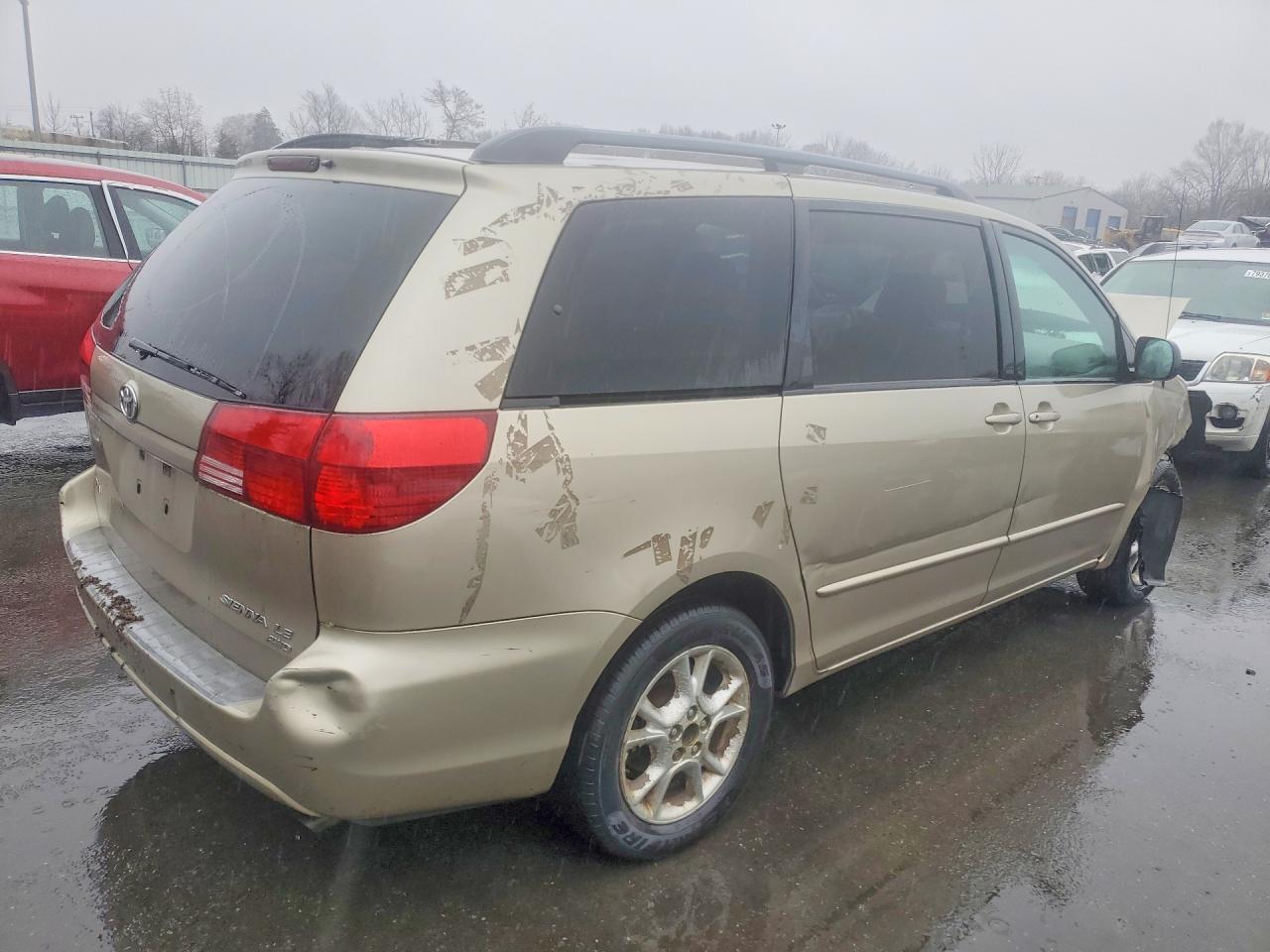2005 Toyota Sienna Le 7 Passenger - Image 3