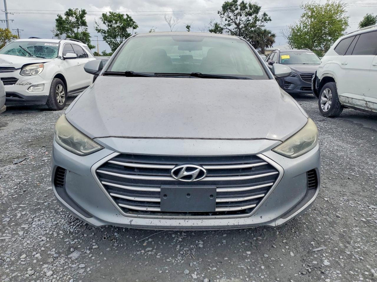 2017 Hyundai Elantra Se - Фото 5